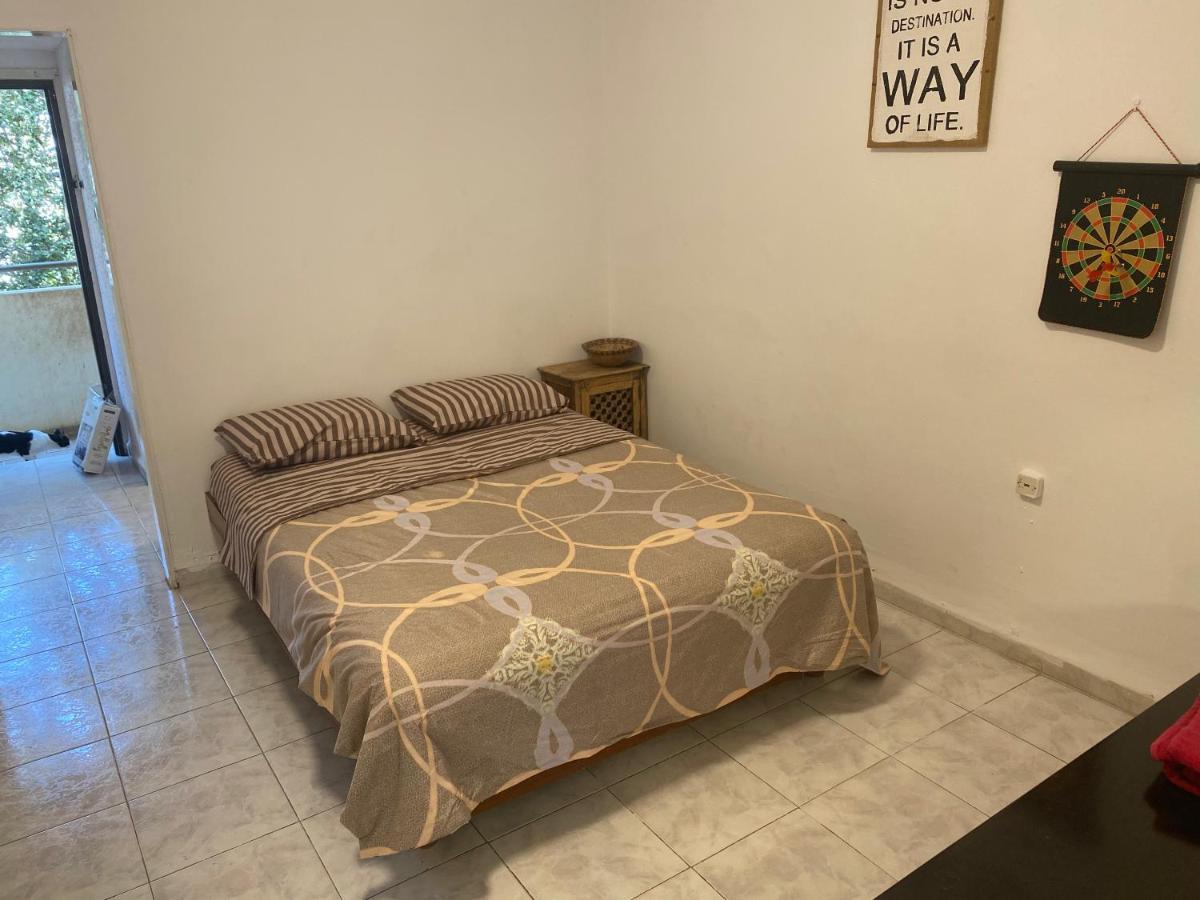 Apartamento דירת סטודיו בכרמל הירוק Haifa Exterior foto